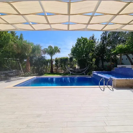 Hotel With Jacuzzi And Backyard In Kalkan 4*