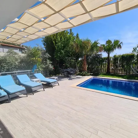 Hotel With Jacuzzi And Backyard In Kalkan 4*